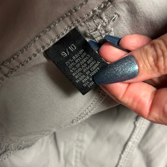 Woman’s Rue21  Pants - Picture 3 of 3